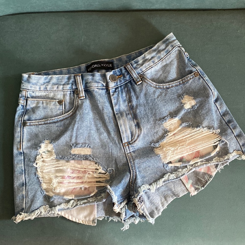 Kendall & Kylie US 6 Denim Shorts